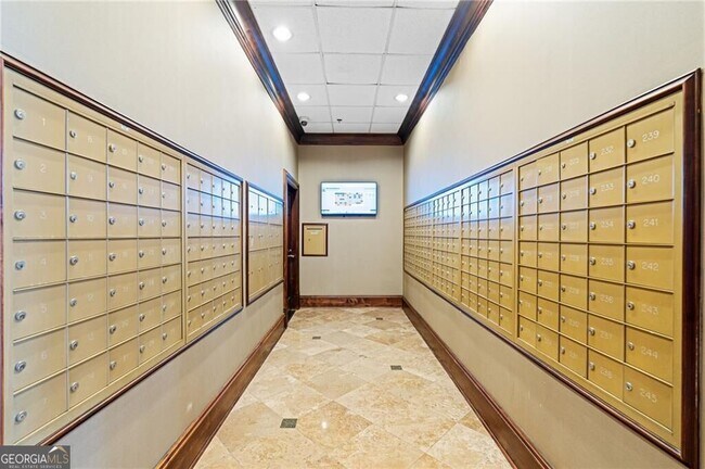 Building Photo - 3334 Peachtree Rd NE