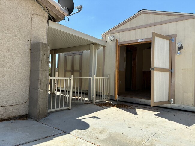 Building Photo - 3001 Johannan Ln