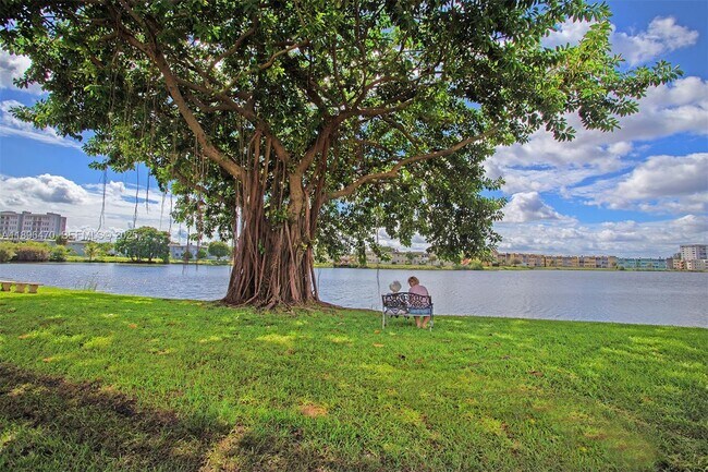 Building Photo - 1750 NE 191st St