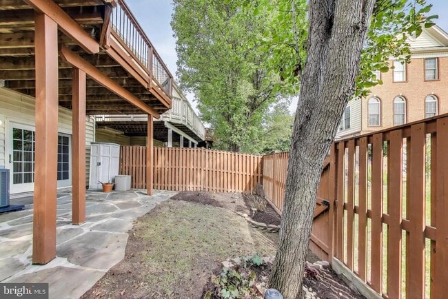 Building Photo - 22514 Airmont Woods Terrace