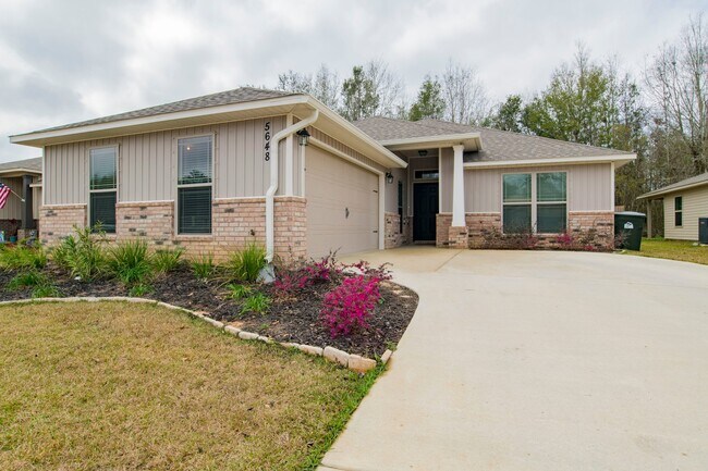 Building Photo - Beautiful 4 bedroom home in Pace