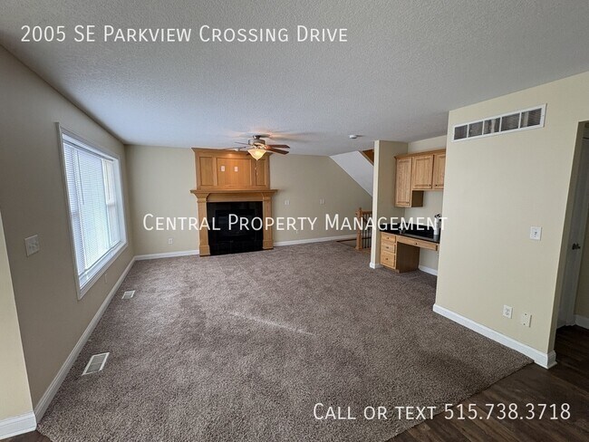 Building Photo - 2005 SE Parkview Crossing Dr