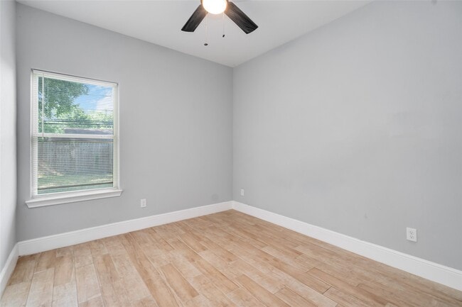Building Photo - 5754 Reed Rd