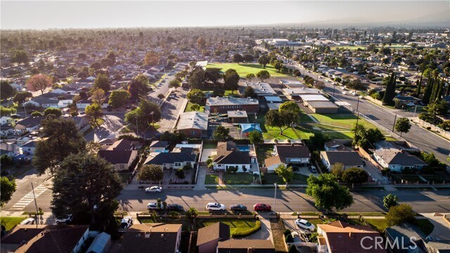 Building Photo - 623 N Nora Ave