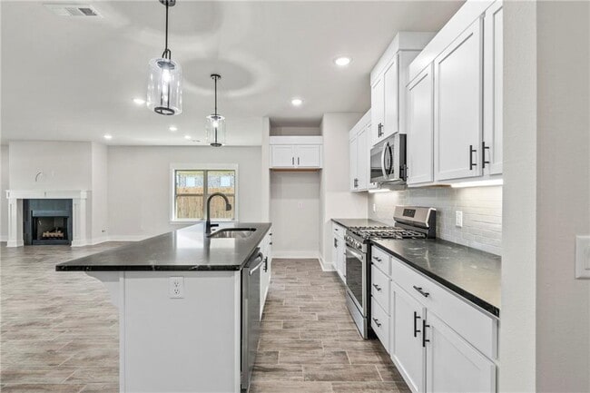 Building Photo - 28 W Gilpin St