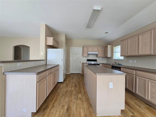 Building Photo - 3106 Flameleaf Cove