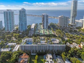 Building Photo - 2200 Brickell Ave