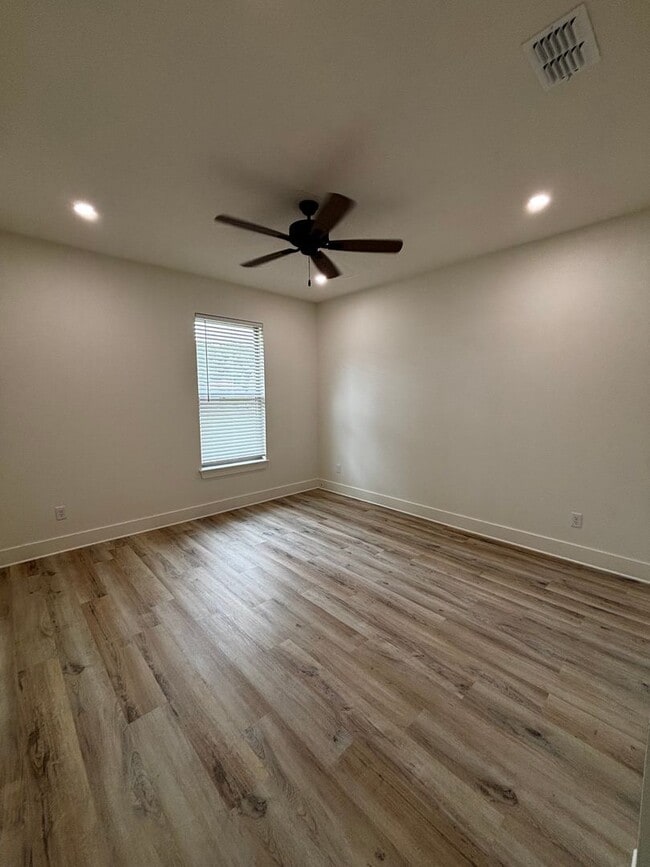 Building Photo - 7B Fernwood Dr