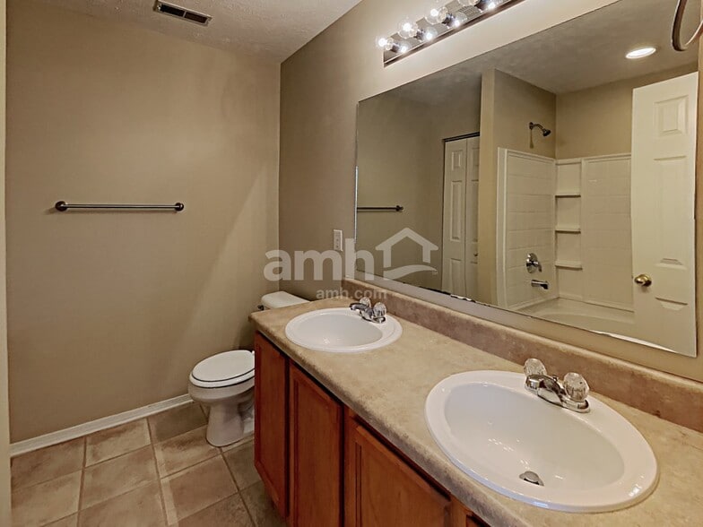 Building Photo - 5000 Hancock Cir