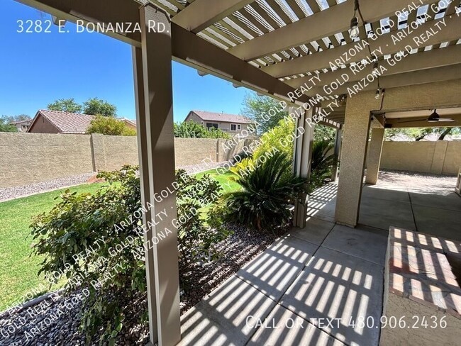 Building Photo - 3282 E Bonanza Rd