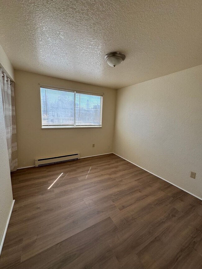 Building Photo - 3863 Bourne St