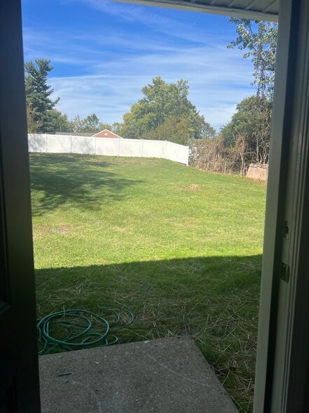 Building Photo - 2712 Bello Ct