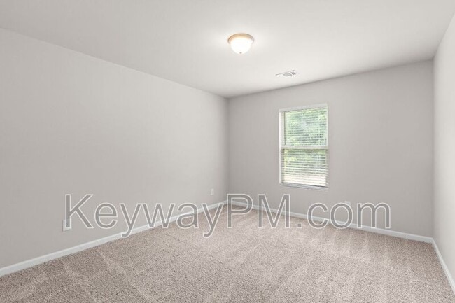 Building Photo - 3013 Spring Creek Dr