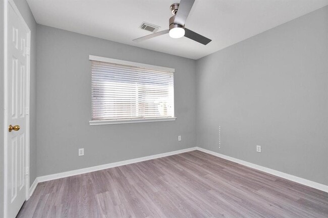 Building Photo - 1210 Foxland Chase St