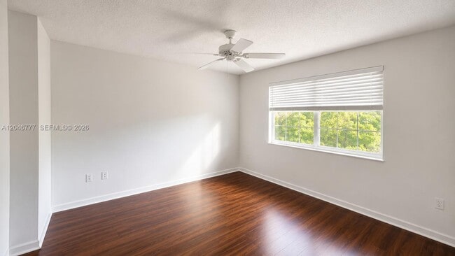 Building Photo - 4163 N Haverhill Rd