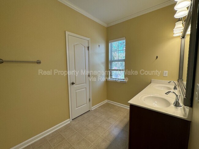 Building Photo - 8339 Niayah Way