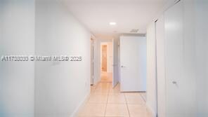 Building Photo - 20000 E Country Club Dr