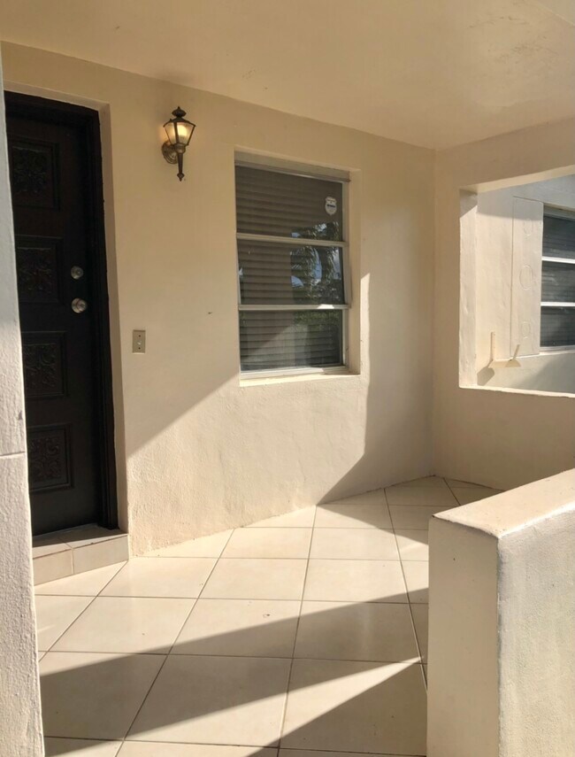 Building Photo - 14321 Boggs Dr