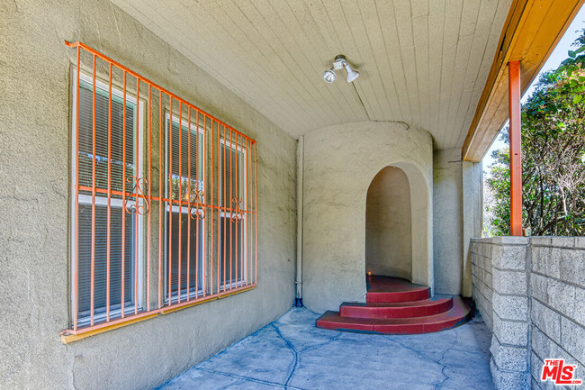 Building Photo - 500 N Harper Ave