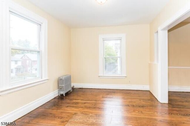 Building Photo - 60 Wildwood Ave