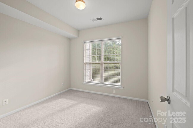 Building Photo - 11546 Costigan Ln