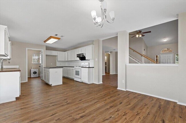 Building Photo - 1612 Rossport Bend