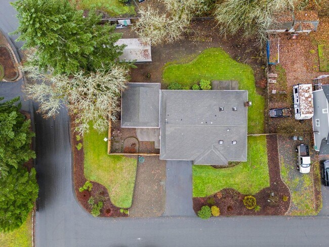 Building Photo - Charming Tacoma Home with A/C, RV Parking, Workshop & Skylit Living Room
