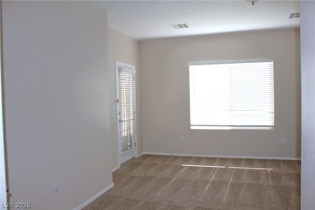 Building Photo - 2212 Sawtooth Mountain Dr