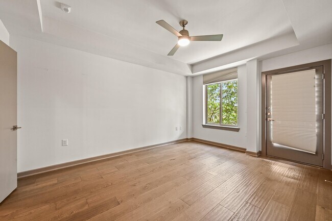 Building Photo - 3600 S Lamar Blvd