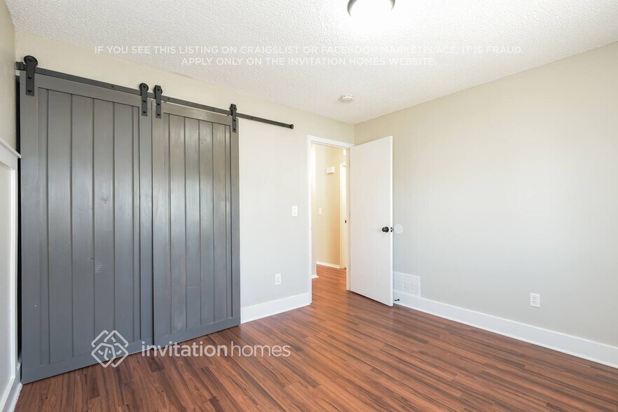 Building Photo - 17487 E Plateau Dr