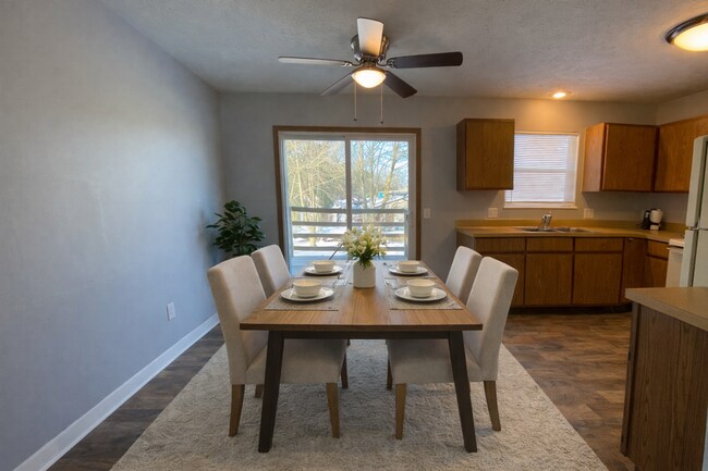 Building Photo - 4330-4332 Ellsworth Rd Stow OH 44224 MFH2 .T3