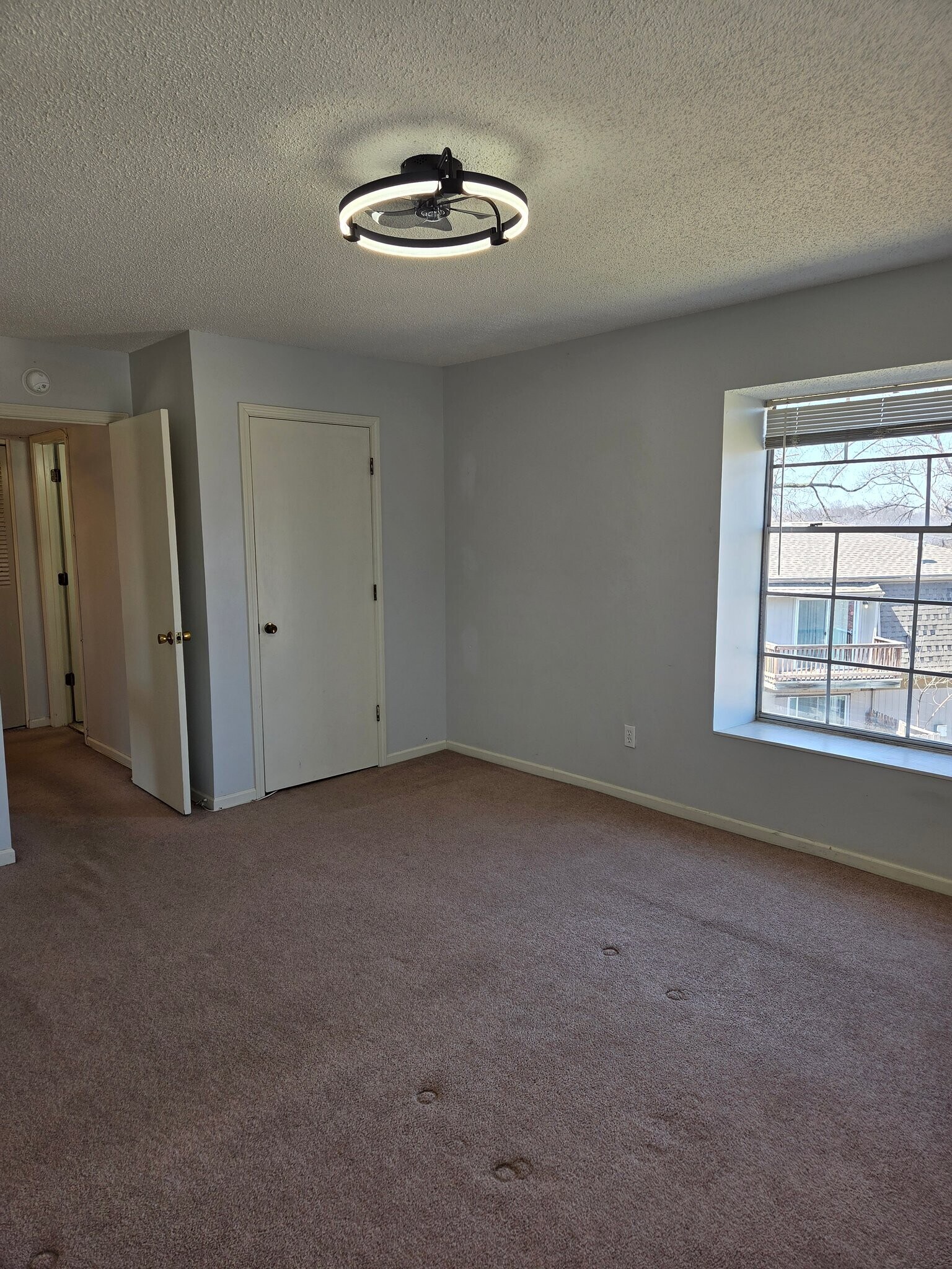 Building Photo - 8709 Countryshire Ln