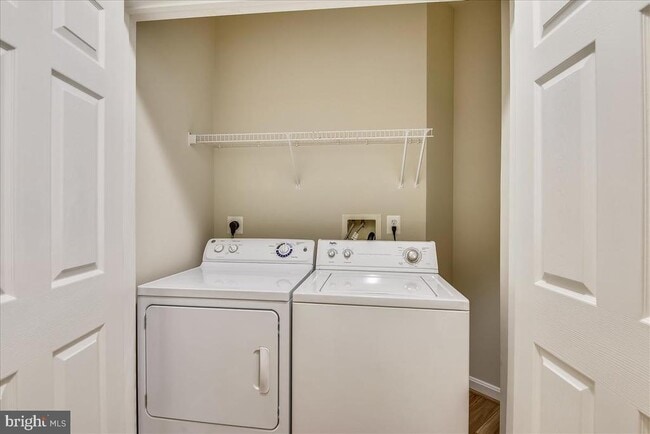 Building Photo - 2931 Deer Hollow Way