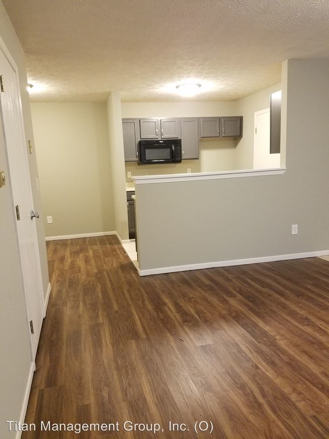 Building Photo - 80 Bridgewater Ct