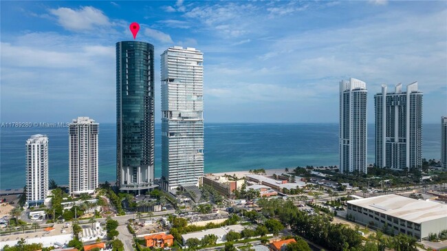 Building Photo - 18555 Collins Ave