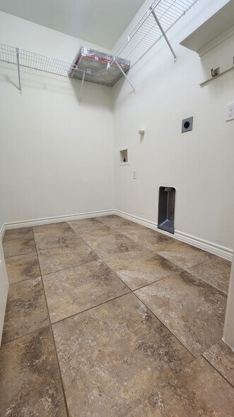 Laundry Room - 7218 Lands End Dr