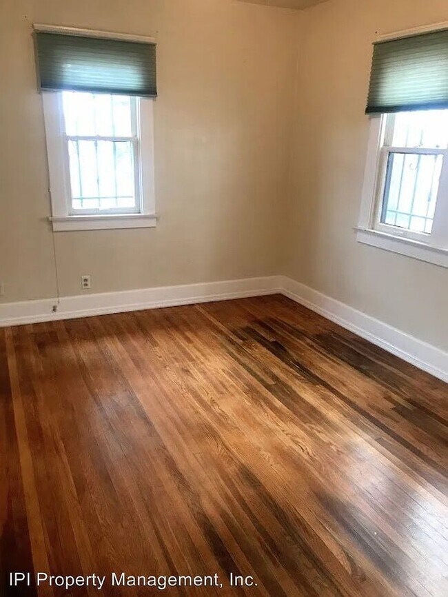 Building Photo - Lovely Vintage Home in North Park