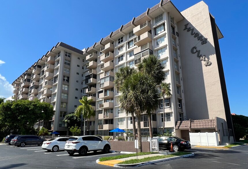 Royal Palm Building SE Corner - 777 S Federal Hwy