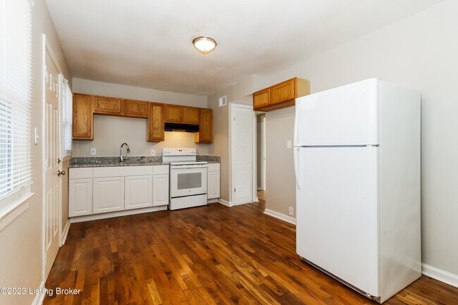 Building Photo - 3752 Penway Ave