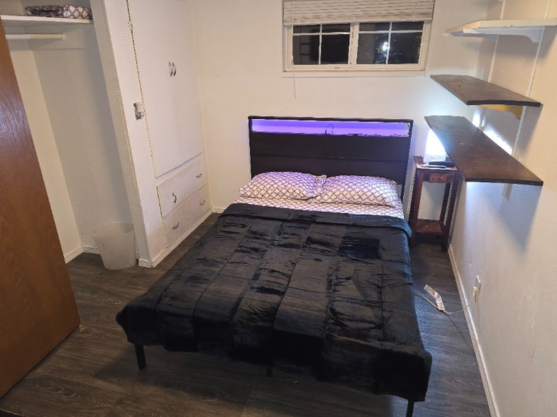 Primary Photo - 1024 SW 120th St