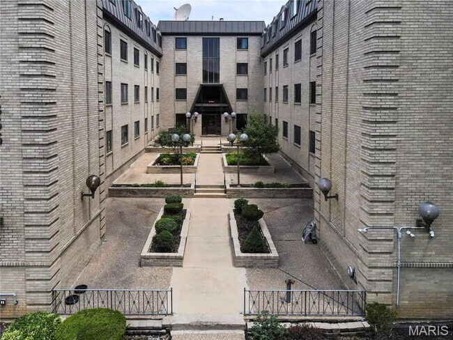 Primary Photo - 4355 Maryland Ave