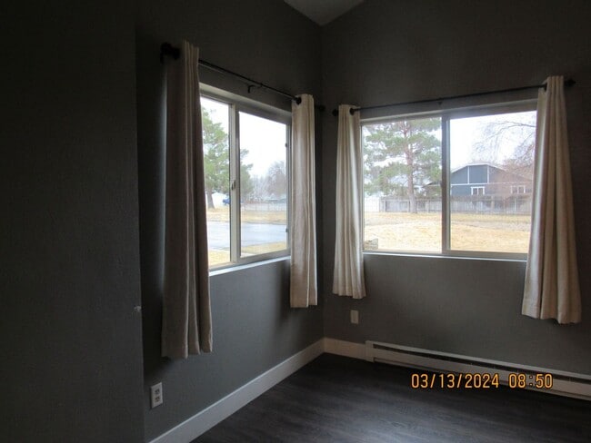 Building Photo - Single family residence in Rifle