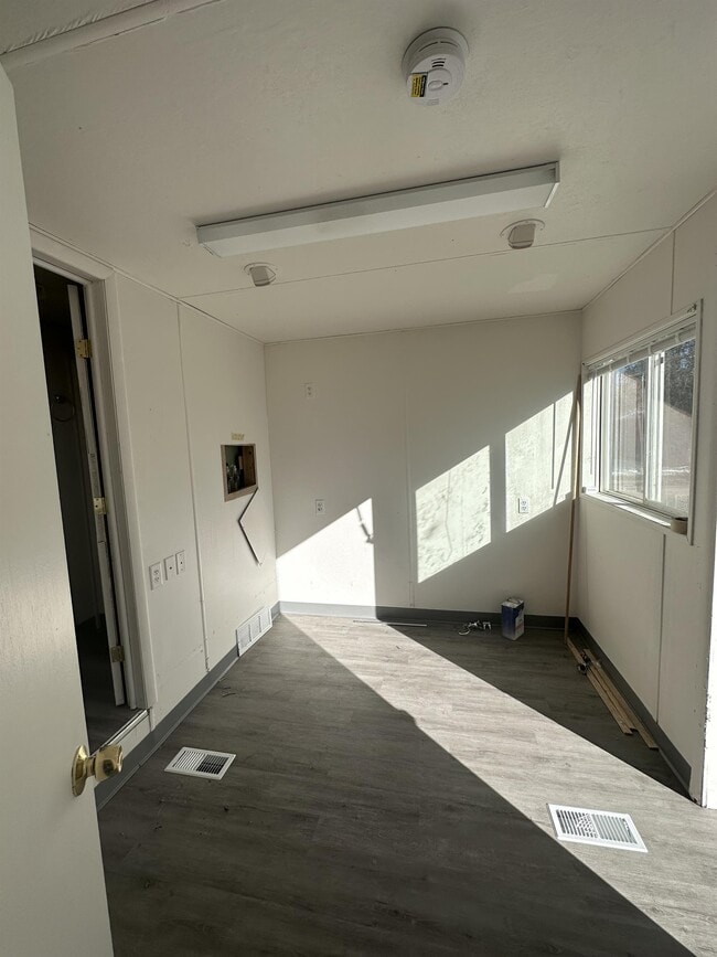 Building Photo - 817 26th Ave
