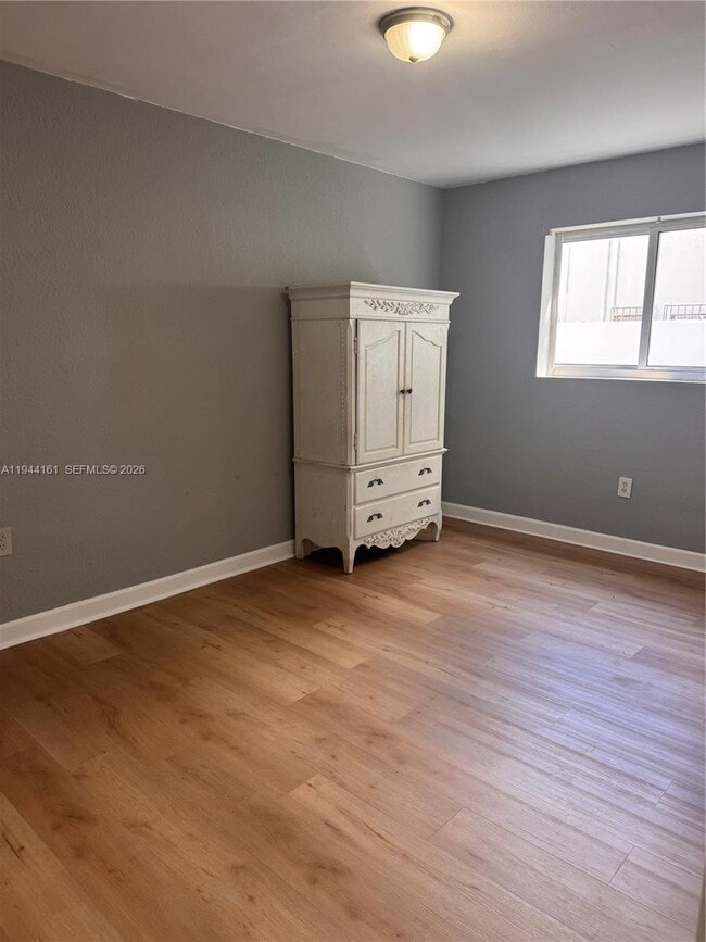 Building Photo - 8045 NE 1st Ave