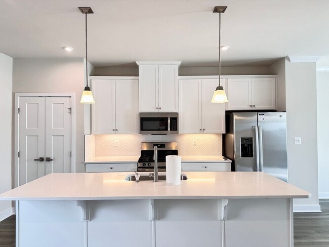 Building Photo - 4023 Purple Flora Bnd