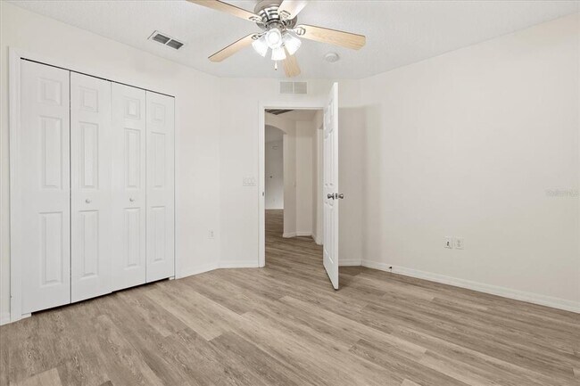 Building Photo - 410 Central Mariners Dr