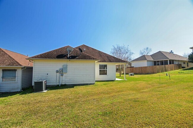 Building Photo - 105 Cove Pl Ct