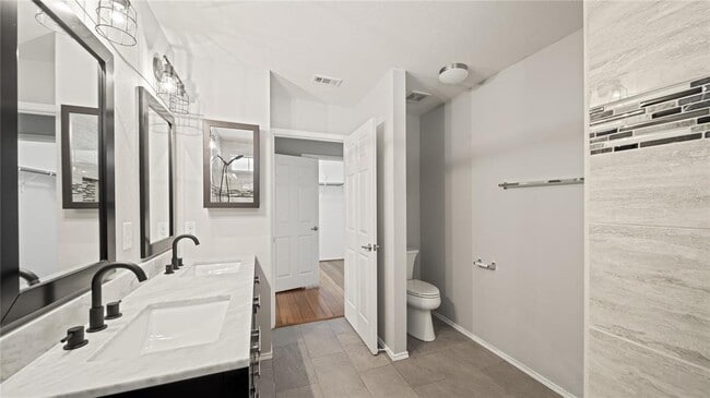 Building Photo - 5825 Nelson Oaks Dr