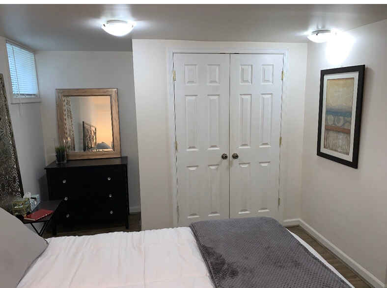 Closet and dresser - 9314 Cedar Ln