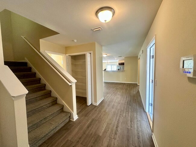 Building Photo - 1060 Lacey Ln